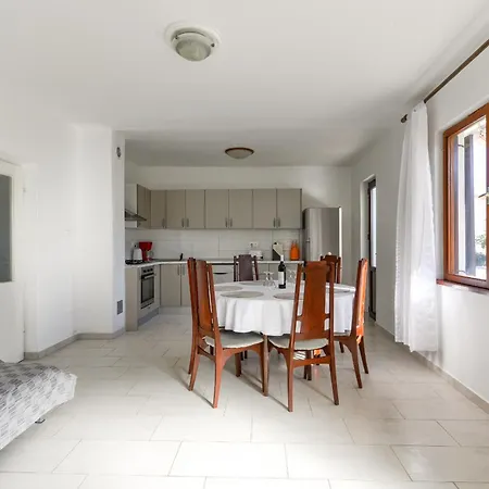 Haus Perkovic Razanac