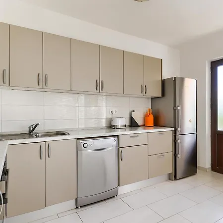 Haus Perkovic Holiday home Razanac