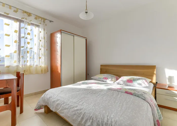 Semesterbostad Haus Perkovic Ražanac